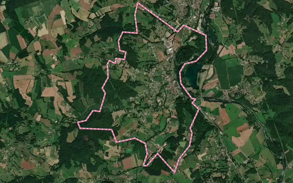 Vue satellite de Mane avec ses contours administratifs