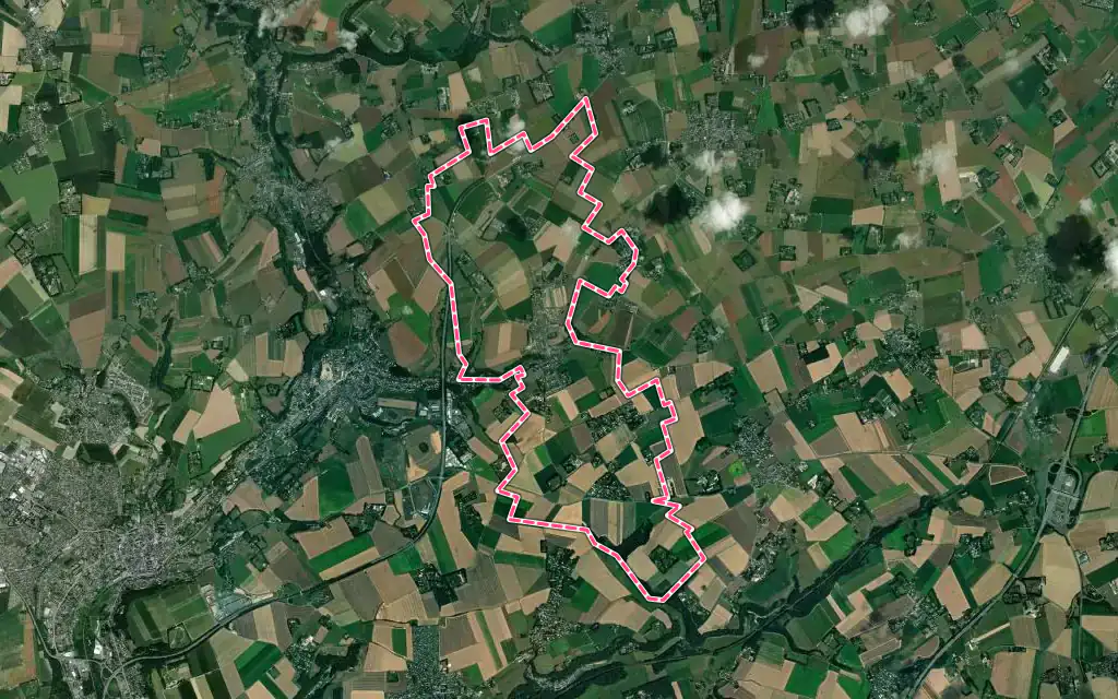 Vue satellite de Manéglise avec ses contours administratifs