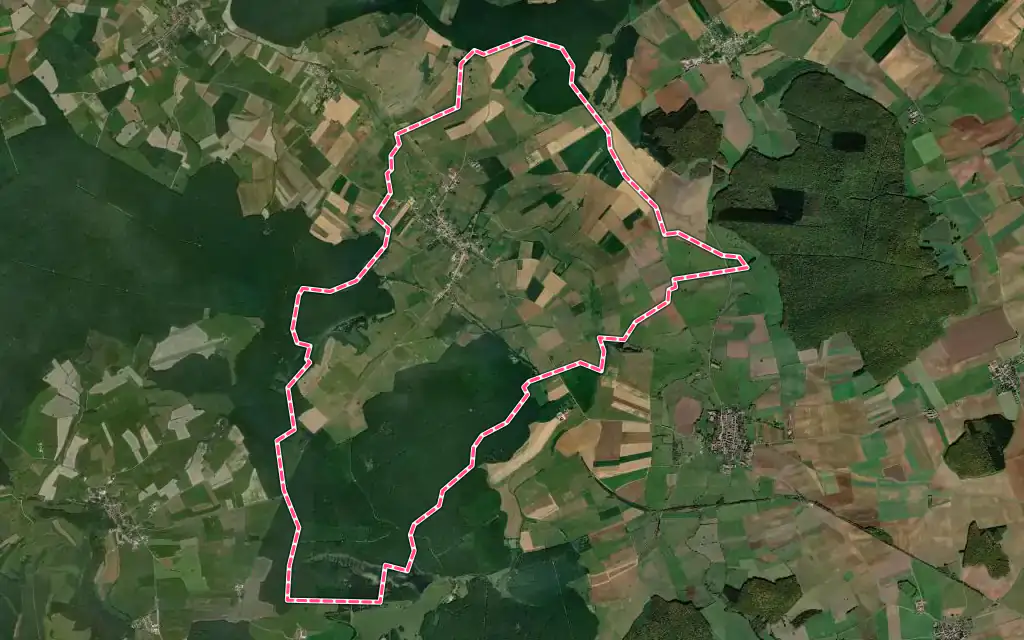 Vue satellite de Mangiennes avec ses contours administratifs