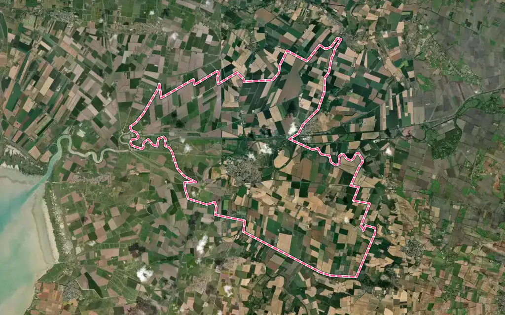 Vue satellite de Marans avec ses contours administratifs