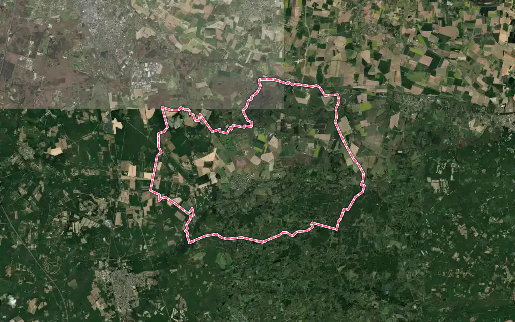Vue satellite de Marcilly-en-Villette avec ses contours administratifs