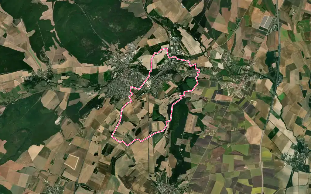 Vue satellite de Marcilly-sur-Tille avec ses contours administratifs