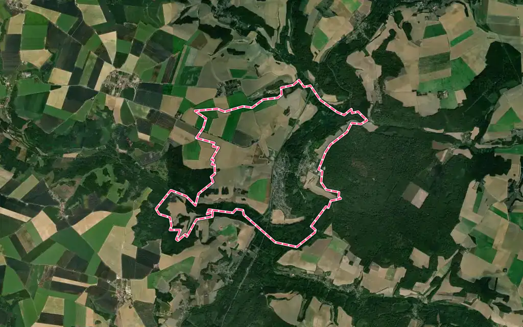 Vue satellite de Mareuil-sur-Ourcq avec ses contours administratifs