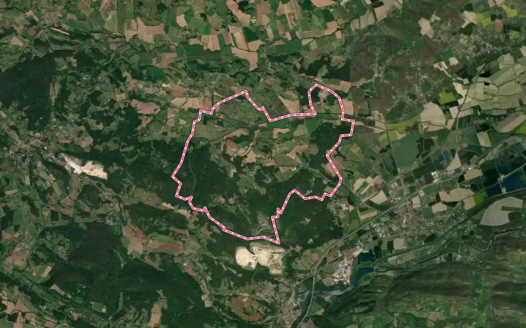 Vue satellite de Marignac-Laspeyres avec ses contours administratifs