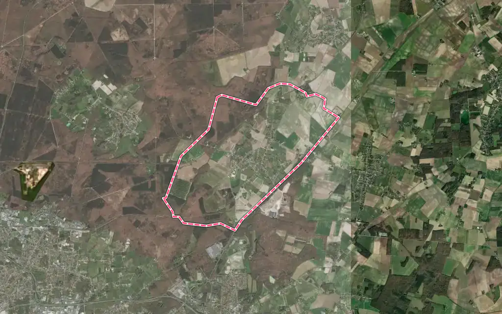 Vue satellite de Marigny-les-Usages avec ses contours administratifs