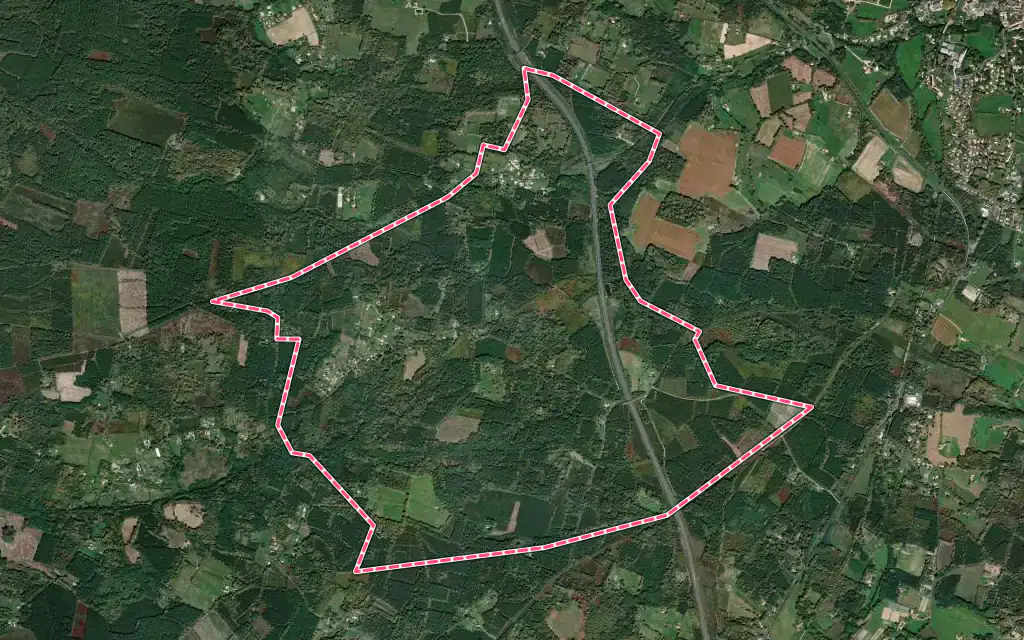 Vue satellite de Marimbault avec ses contours administratifs