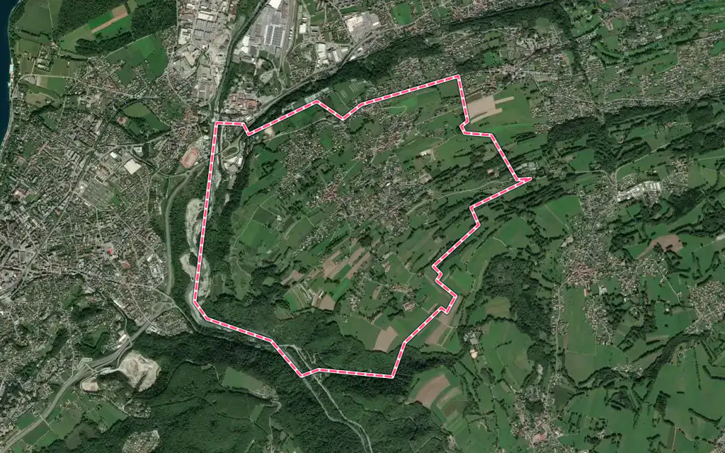 Vue satellite de Marin avec ses contours administratifs