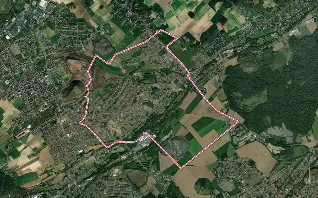 Vue satellite de Marles-les-Mines avec ses contours administratifs