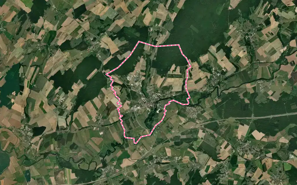 Vue satellite de Marnay avec ses contours administratifs