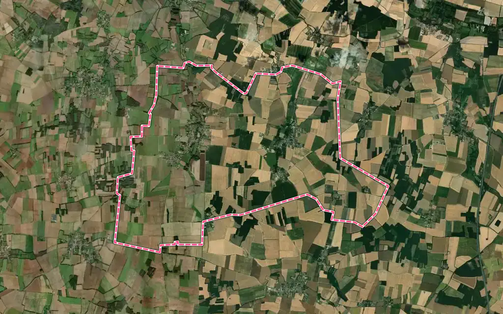 Vue satellite de Marsais avec ses contours administratifs