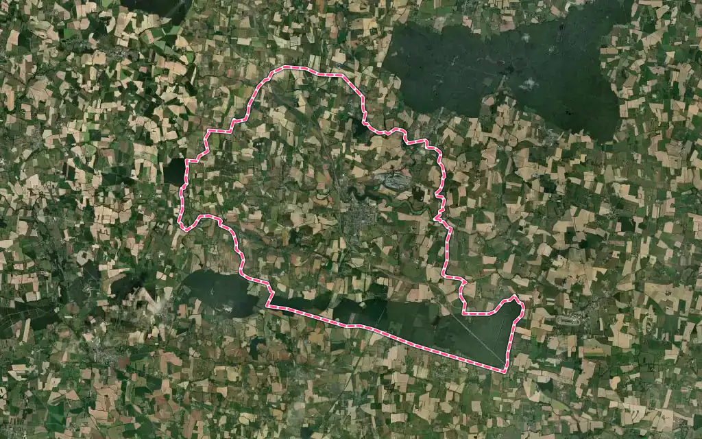 Vue satellite de Martigné-Ferchaud avec ses contours administratifs