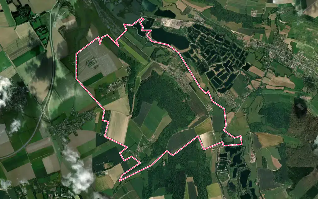 Vue satellite de Martigny avec ses contours administratifs