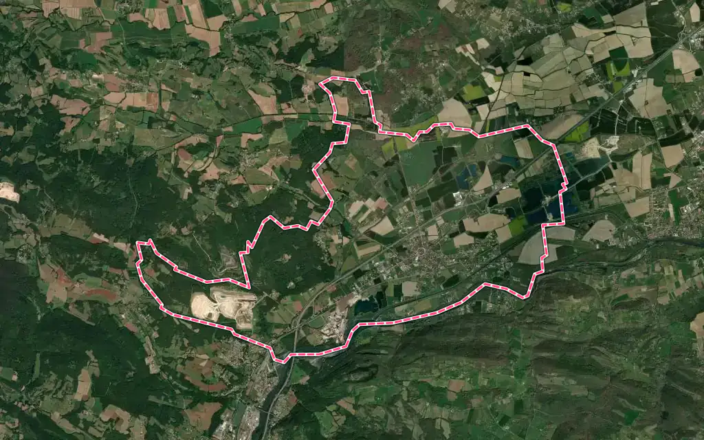 Vue satellite de Martres-Tolosane avec ses contours administratifs