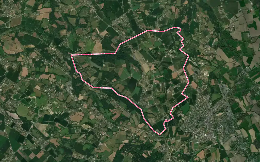 Vue satellite de Maucor avec ses contours administratifs