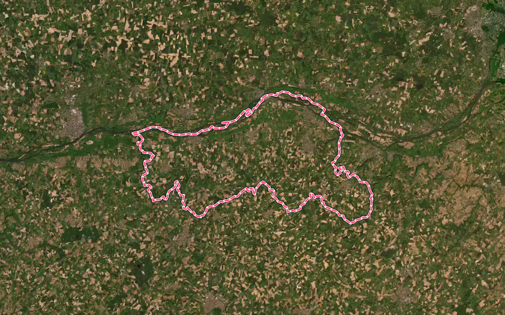 Vue satellite de Mauges-sur-Loire avec ses contours administratifs