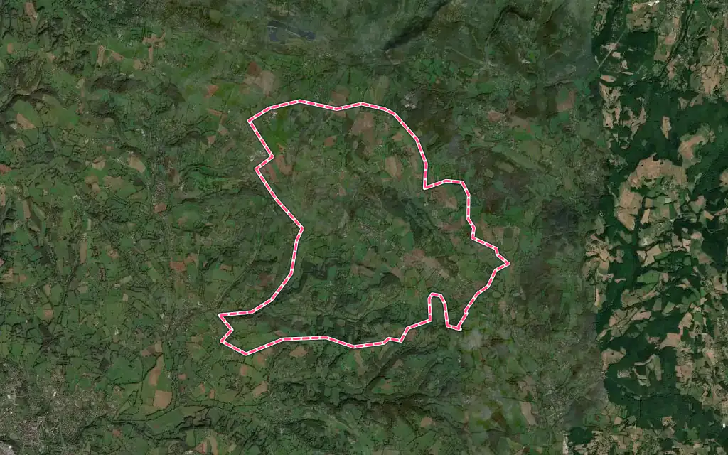 Vue satellite de Mayrinhac-Lentour avec ses contours administratifs