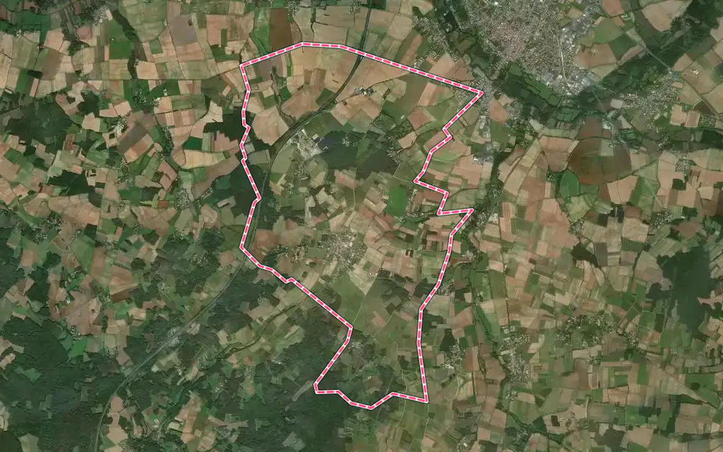 Vue satellite de Mazeray avec ses contours administratifs