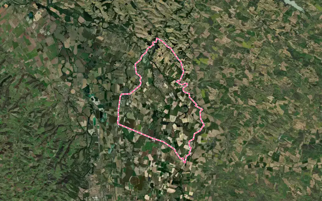 Vue satellite de Mazères avec ses contours administratifs