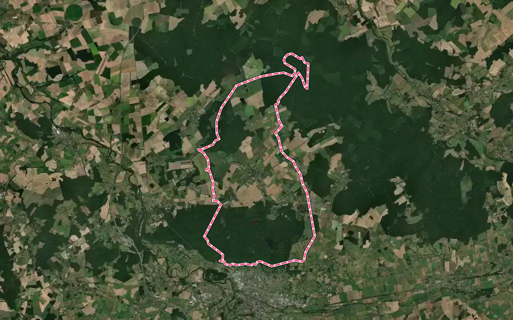Vue satellite de Meillant avec ses contours administratifs