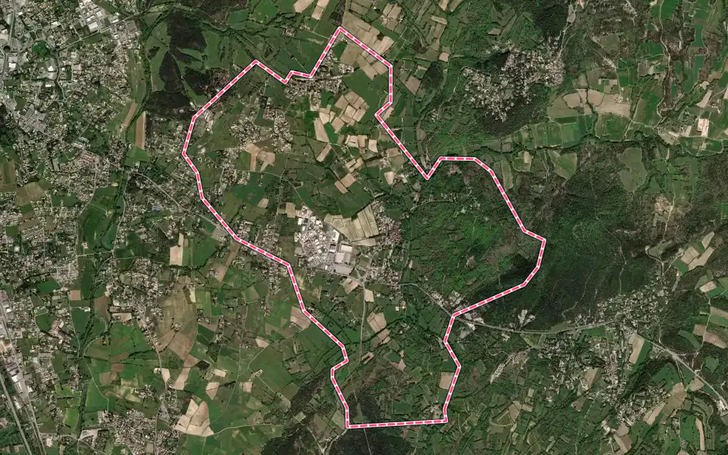 Vue satellite de Méjannes-lès-Alès avec ses contours administratifs