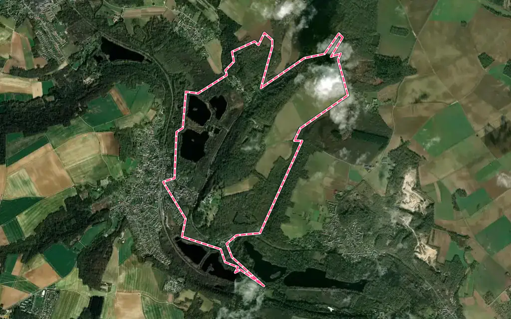 Vue satellite de Mello avec ses contours administratifs