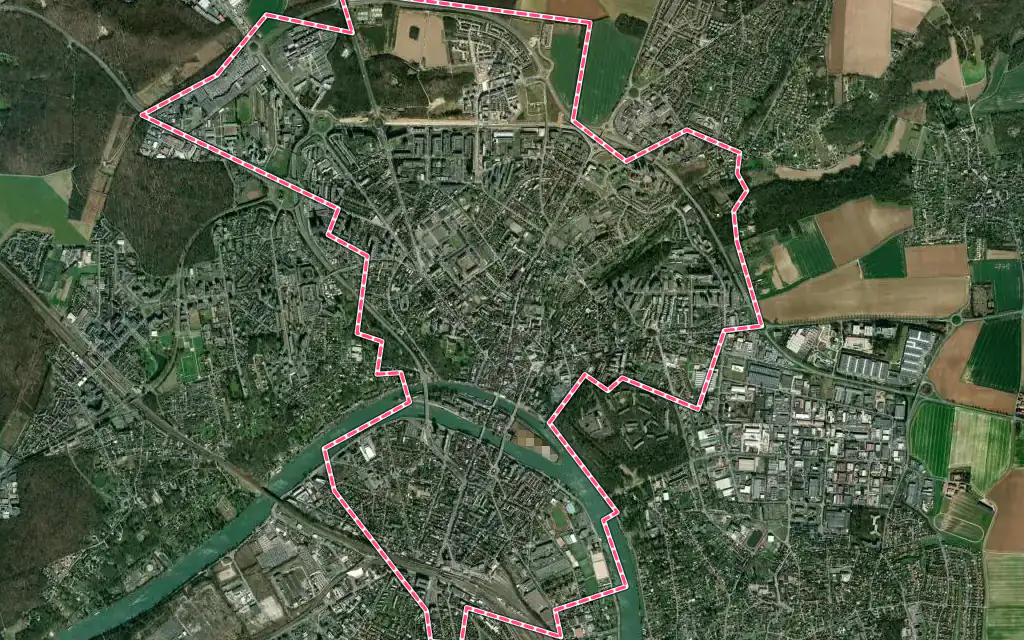 Vue satellite de Melun avec ses contours administratifs