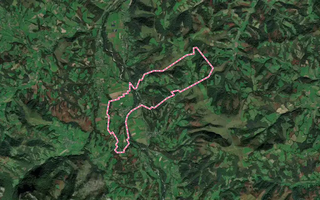 Vue satellite de Menditte avec ses contours administratifs