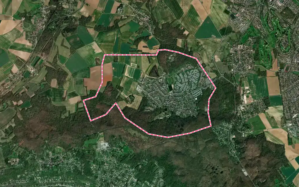 Vue satellite de Menucourt avec ses contours administratifs