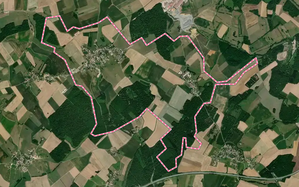 Vue satellite de Mercey-le-Grand avec ses contours administratifs