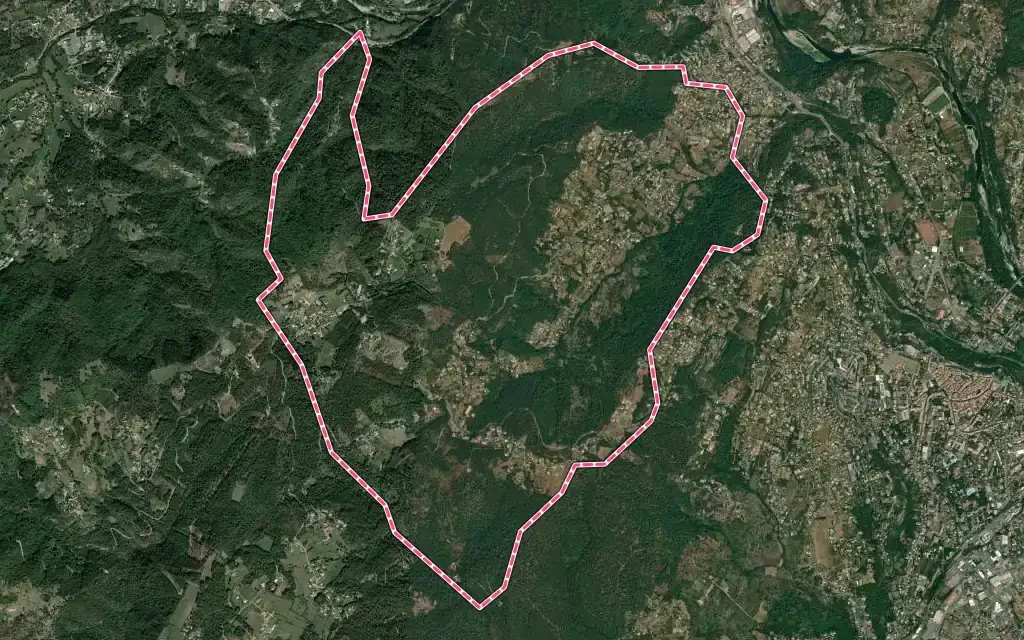 Vue satellite de Mercuer avec ses contours administratifs