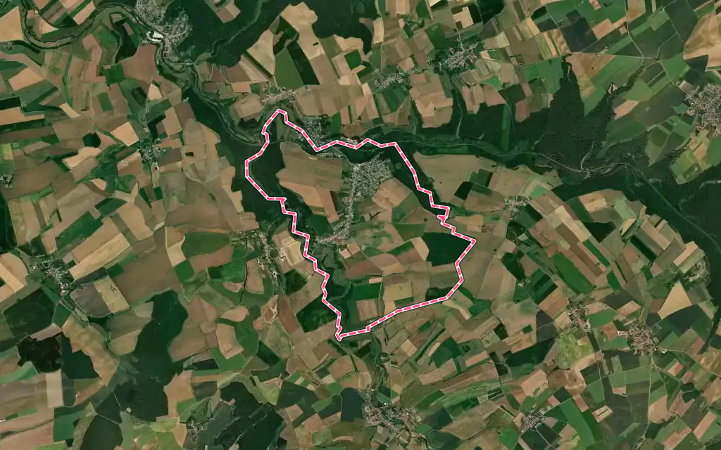 Vue satellite de Mercy-le-Bas avec ses contours administratifs