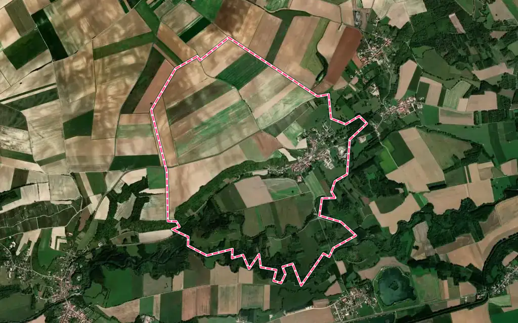 Vue satellite de Merlaut avec ses contours administratifs