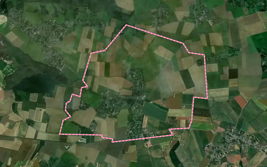 Vue satellite de Mesnil-Raoul avec ses contours administratifs