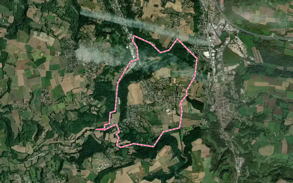 Vue satellite de Meyrié avec ses contours administratifs