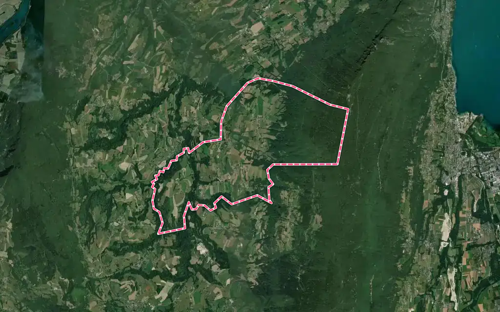 Vue satellite de Meyrieux-Trouet avec ses contours administratifs