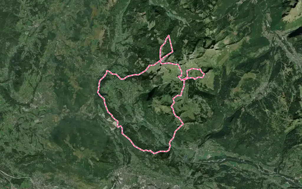 Vue satellite de Mieussy avec ses contours administratifs