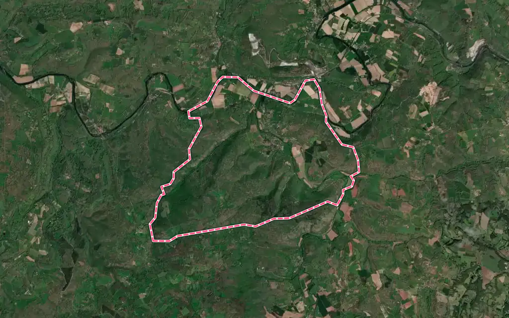 Vue satellite de Milhars avec ses contours administratifs