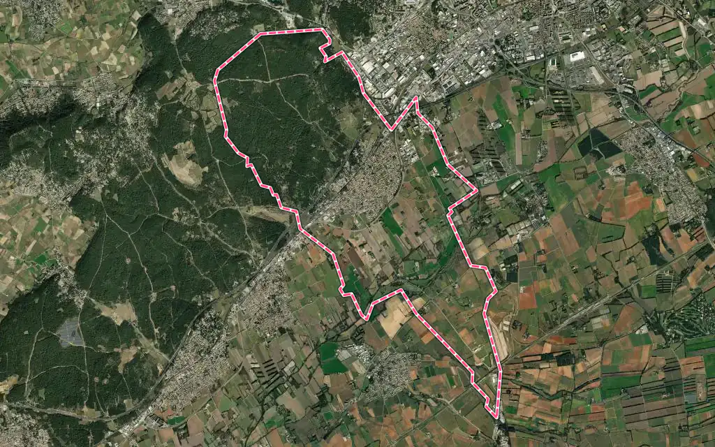 Vue satellite de Milhaud avec ses contours administratifs