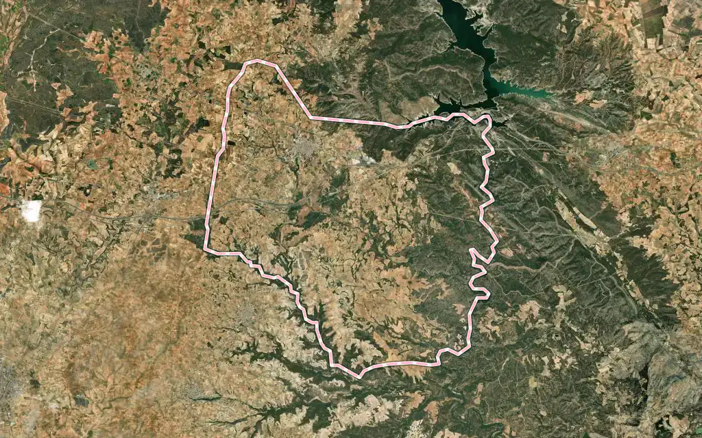 Vista satélite de Minglanilla con su contorno administrativo