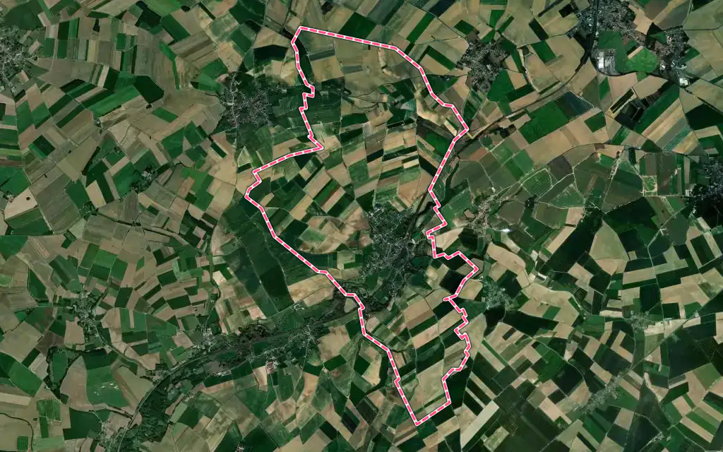 Vue satellite de Miraumont avec ses contours administratifs