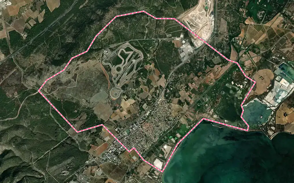 Vue satellite de Mireval avec ses contours administratifs