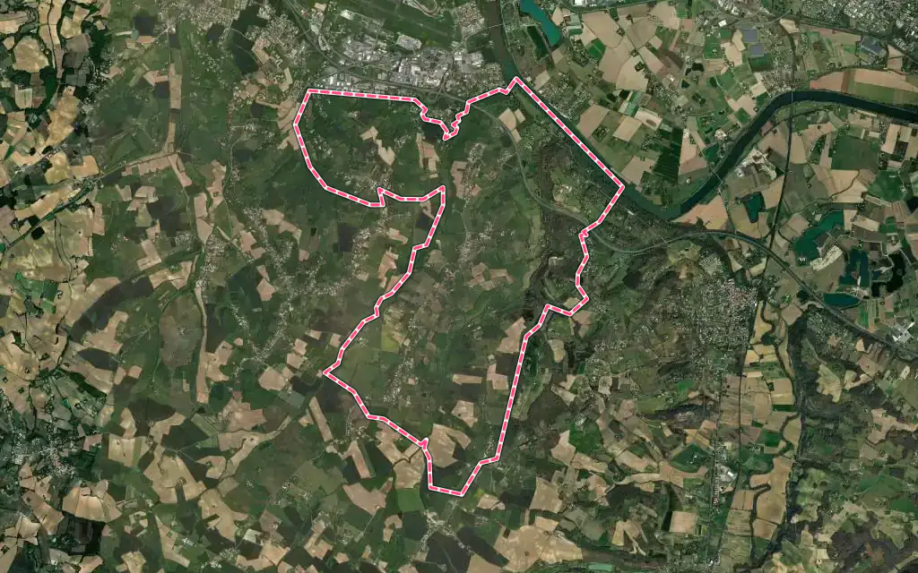 Vue satellite de Moirax avec ses contours administratifs