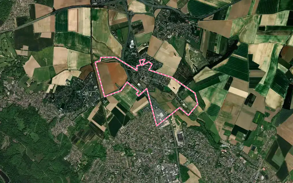 Vue satellite de Moisselles avec ses contours administratifs