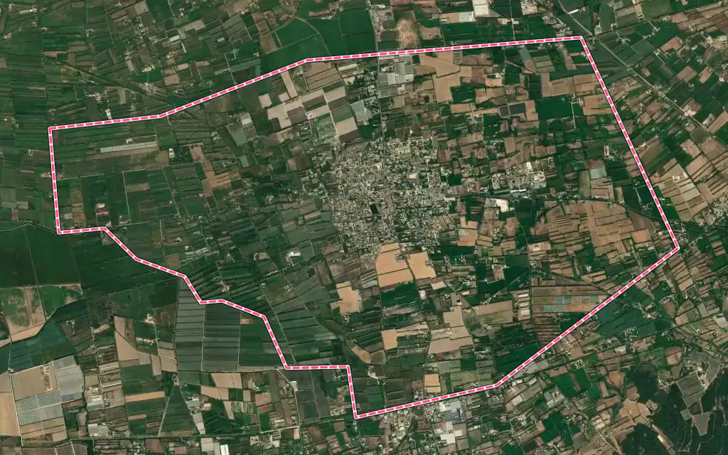 Vue satellite de Mollégès avec ses contours administratifs