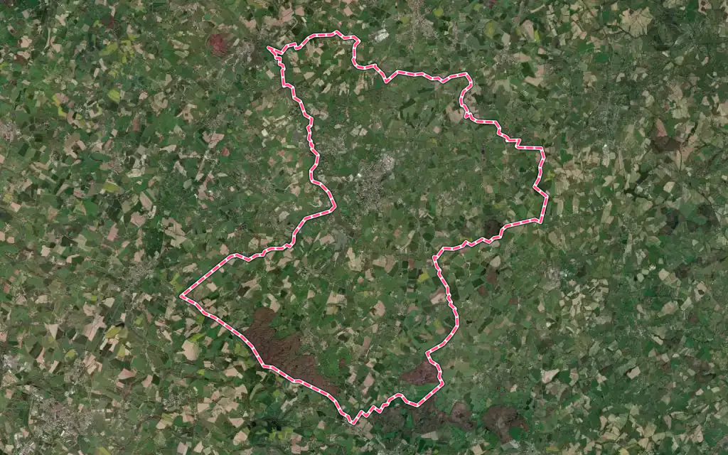 Vue satellite de Moncoutant-sur-Sèvre avec ses contours administratifs