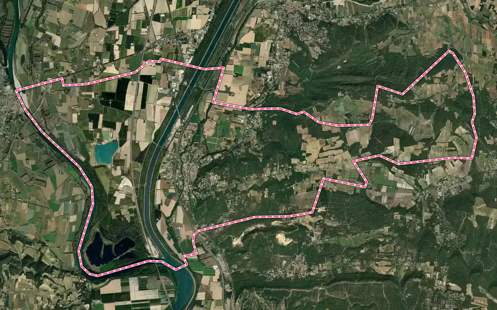 Vue satellite de Mondragon avec ses contours administratifs