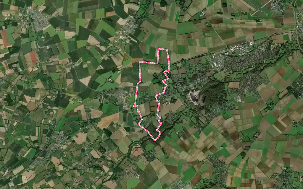 Vue satellite de Mondrainville avec ses contours administratifs
