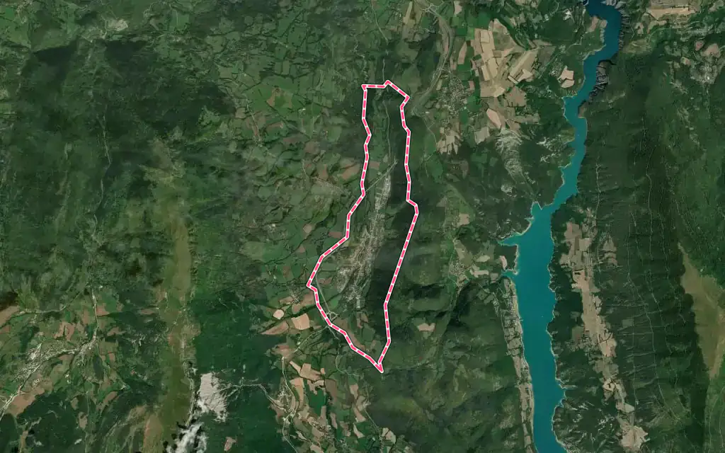 Vue satellite de Monestier-de-Clermont avec ses contours administratifs
