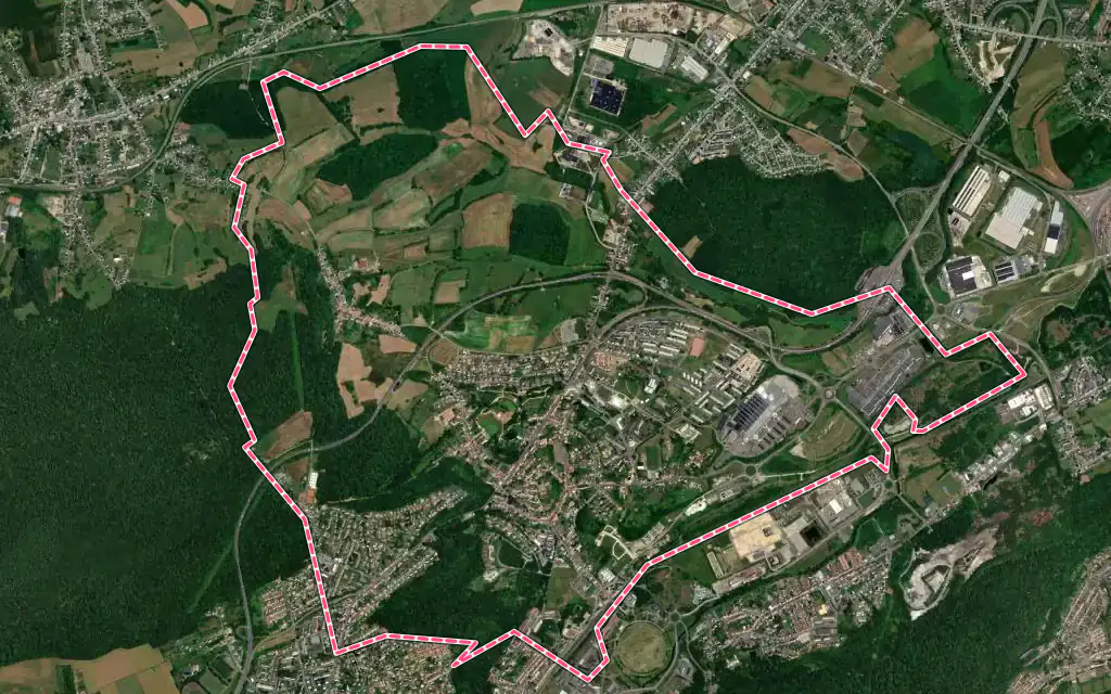 Vue satellite de Mont-Saint-Martin avec ses contours administratifs