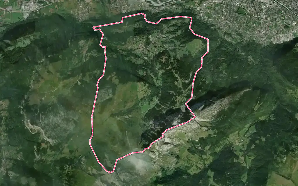 Vue satellite de Mont-Saxonnex avec ses contours administratifs